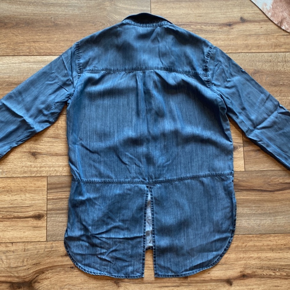 Athleta Bootjack Chambray Split Back Button Shirt - image 5